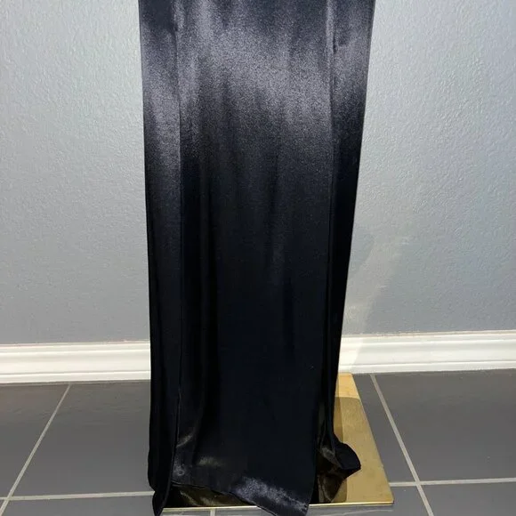 VINTAGE NADINE BLACK SATIN BACKLESS HALTER MAXI GOWN POCKETS Made in USA NWT - 9 - Picture 5 of 14